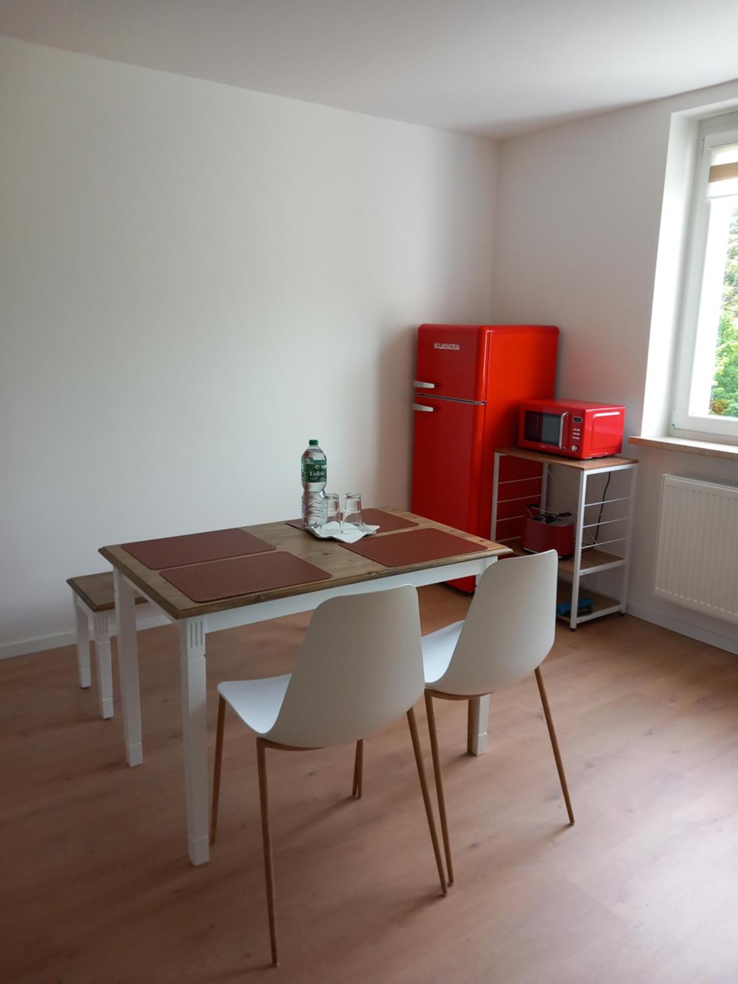 City Apartment Duisburg 1#Netflix &Wlan &Kingsize Bett &Kaffee Maschine & Central & 500M Innenhafen & 2 Min U Bahn Dış mekan fotoğraf