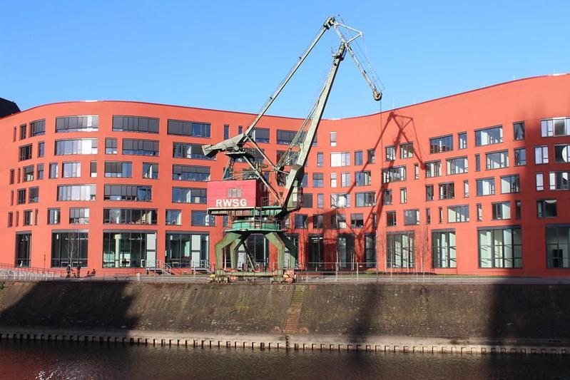 City Apartment Duisburg 1#Netflix &Wlan &Kingsize Bett &Kaffee Maschine & Central & 500M Innenhafen & 2 Min U Bahn Dış mekan fotoğraf